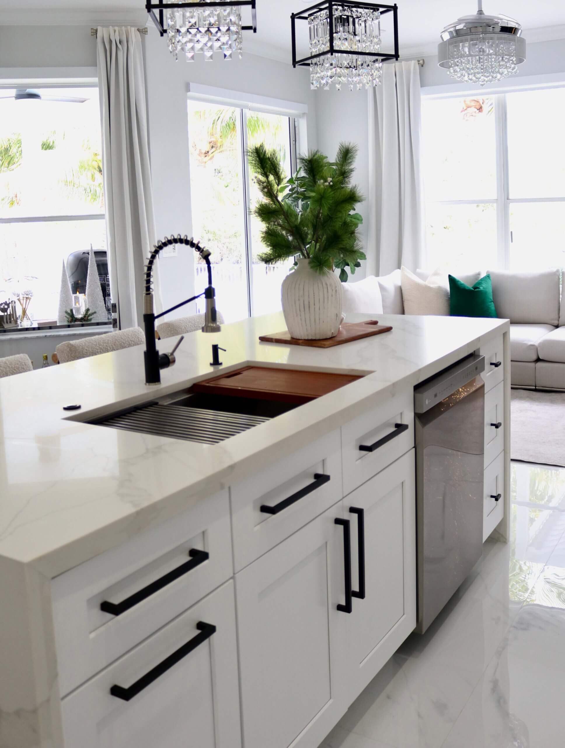 Featured Build - Workstation Innovation Featured Build - Workstation Innovation