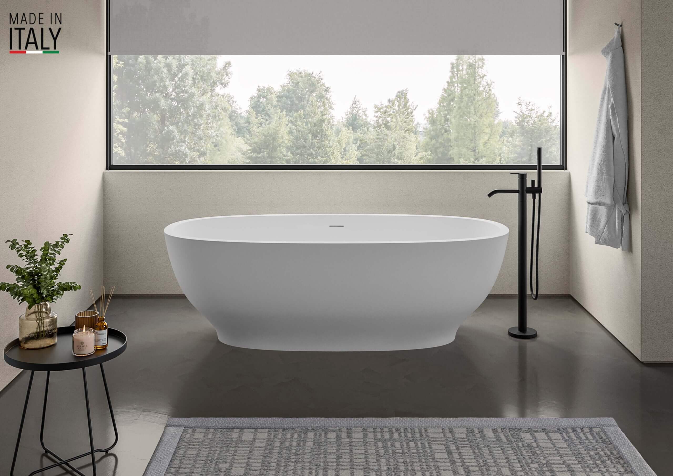 White Oval Freestanding Bathtub