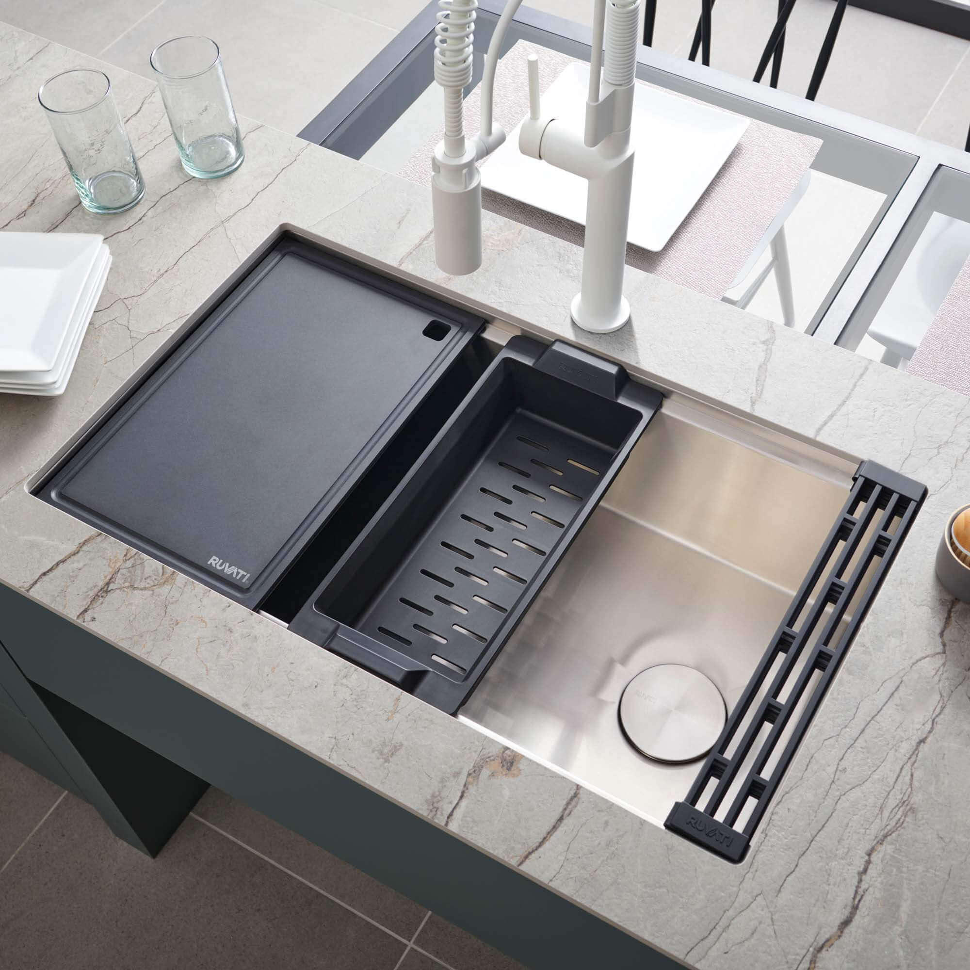 Undermount Slope Bottom Sink