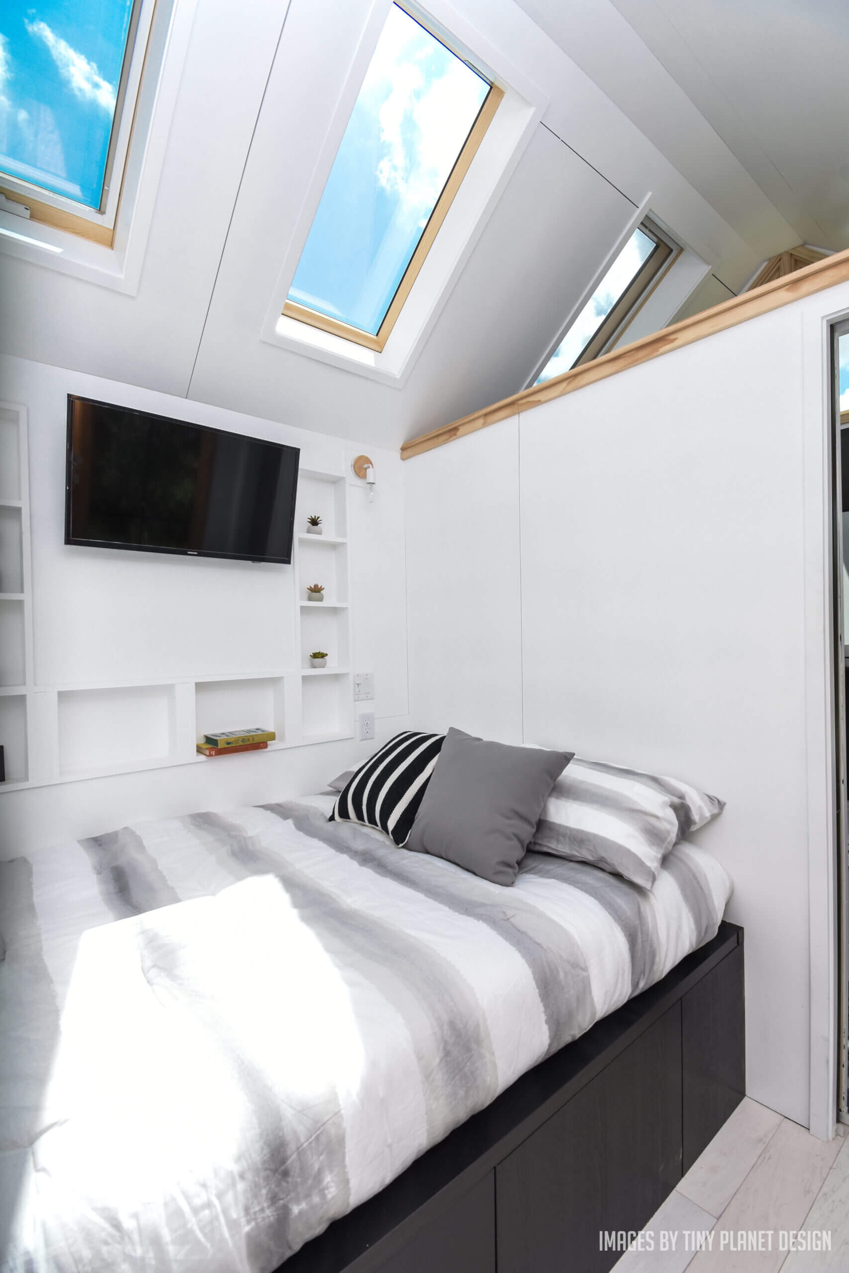 Roost26 (9) copy Featured Build - Perch and Nest Tiny Home
