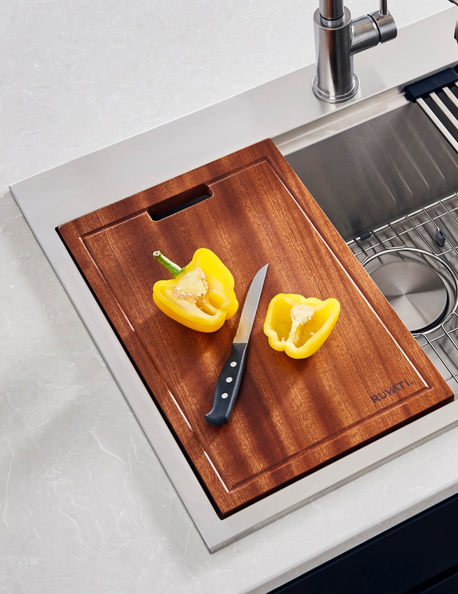Wood or (HDPE) Plastic Cutting Board: Which Is Right for You?