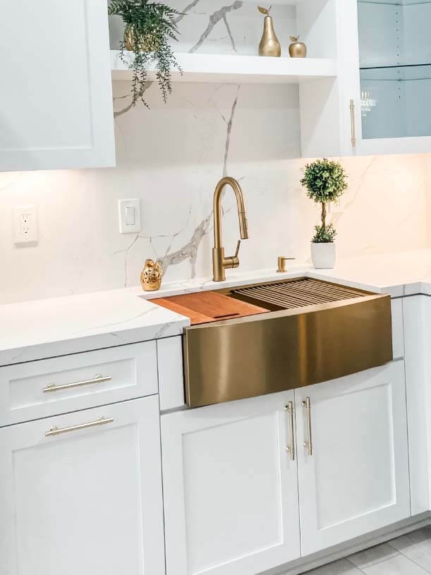 Featured Build – Gold Workstation Remodel