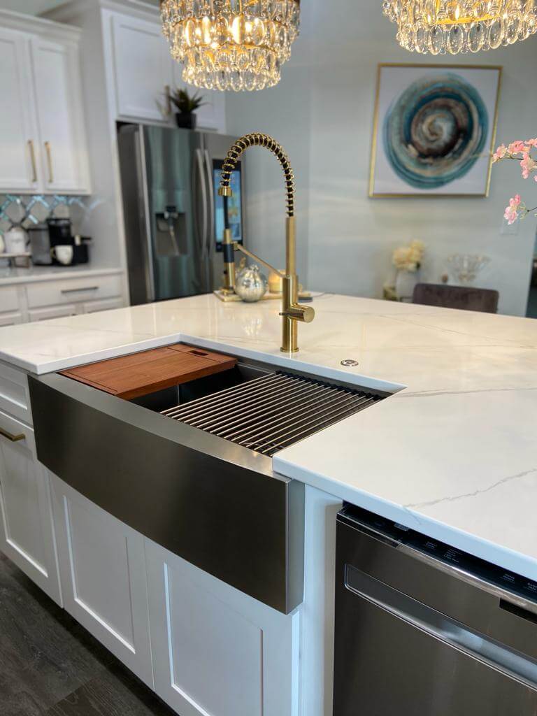 Featured Build - Apron-Front Workstation