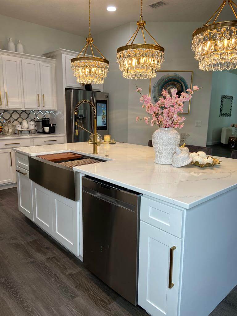 Featured Build - Apron-Front Workstation